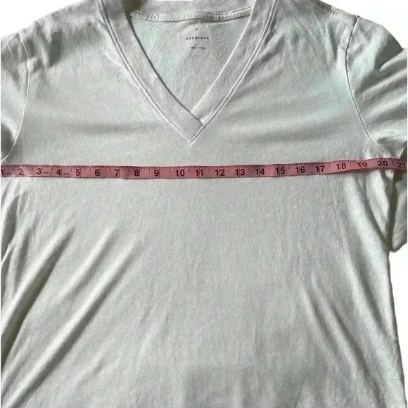Everlane Mens V-Neck White T-Shirt Size Small - Picture 6 of 6